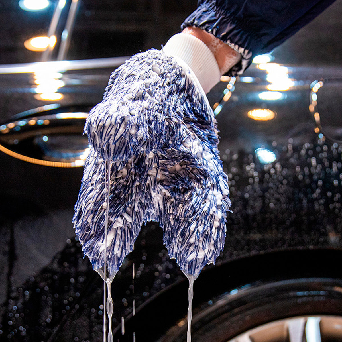 Labocosmetica Wheel Mitt dripping